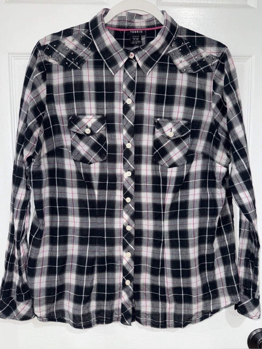 Torrid SZ 0 (LG) Long Sleeve Button Up Shirt Black Multi Plaid Studding Accent